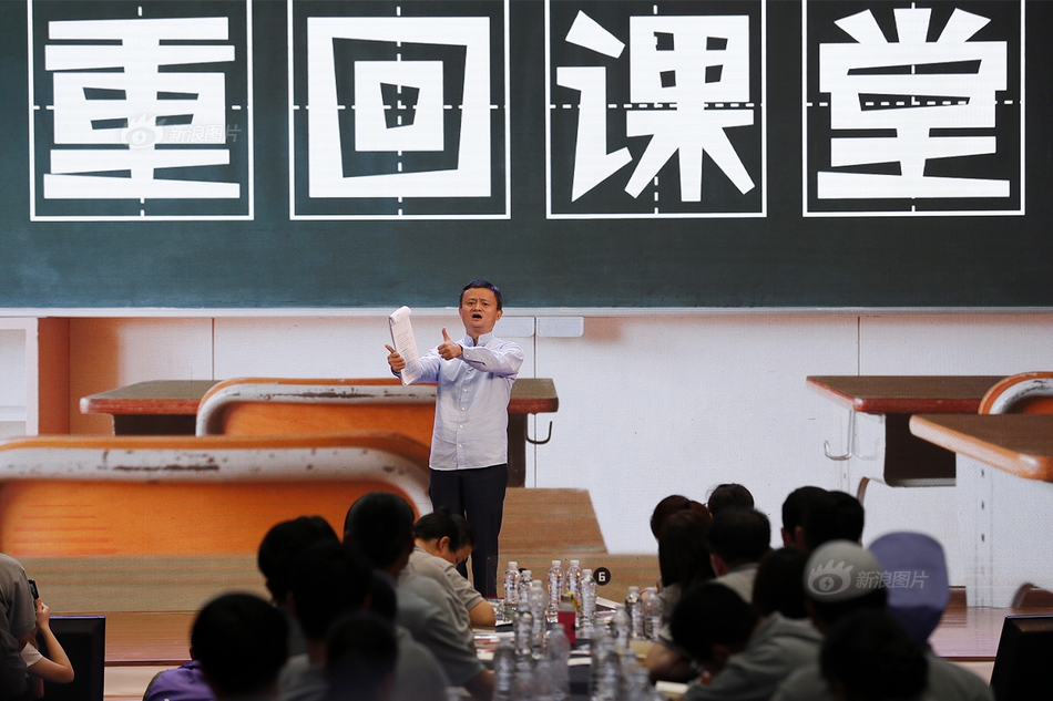 李克強會見巴西聯(lián)邦共和國總統(tǒng)