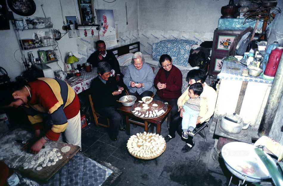 習(xí)近平同巴西聯(lián)邦共和國(guó)總統(tǒng)舉行會(huì)談 兩國(guó)元首一致同意推動(dòng)中巴全面戰(zhàn)略伙伴關(guān)系取得新的更大發(fā)展