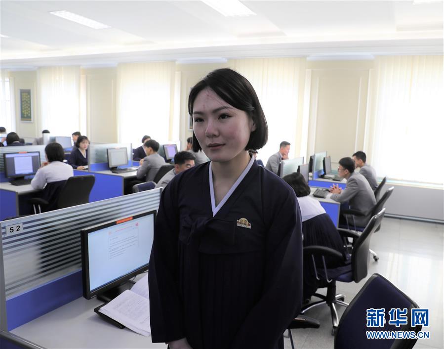 李克強(qiáng)會(huì)見(jiàn)巴西聯(lián)邦共和國(guó)總統(tǒng)