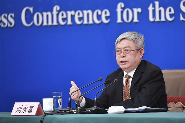 李克強(qiáng)會(huì)見(jiàn)巴西聯(lián)邦共和國(guó)總統(tǒng)