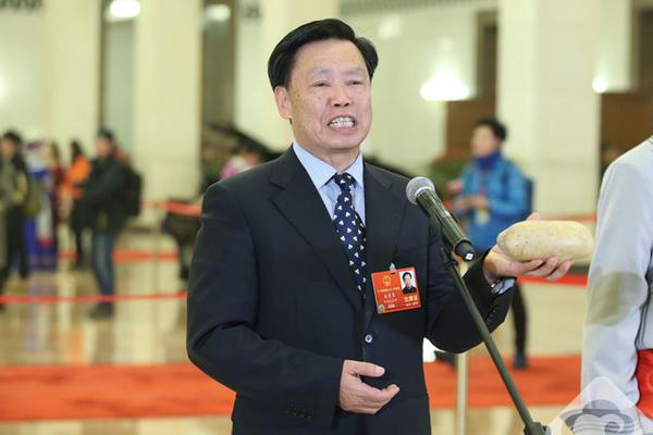 習(xí)近平同巴西聯(lián)邦共和國總統(tǒng)舉行會談 兩國元首一致同意推動中巴全面戰(zhàn)略伙伴關(guān)系取得新的更大發(fā)展