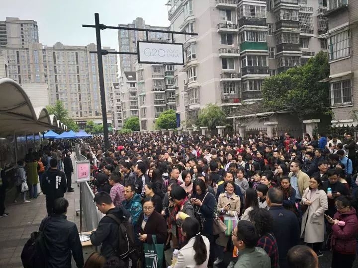 習(xí)近平同巴西聯(lián)邦共和國(guó)總統(tǒng)舉行會(huì)談 兩國(guó)元首一致同意推動(dòng)中巴全面戰(zhàn)略伙伴關(guān)系取得新的更大發(fā)展