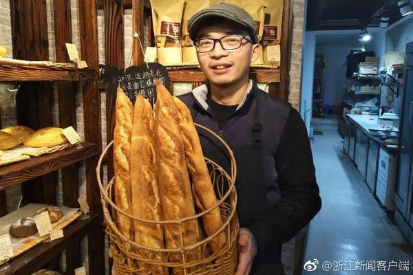 李克強(qiáng)會(huì)見(jiàn)巴西聯(lián)邦共和國(guó)總統(tǒng)