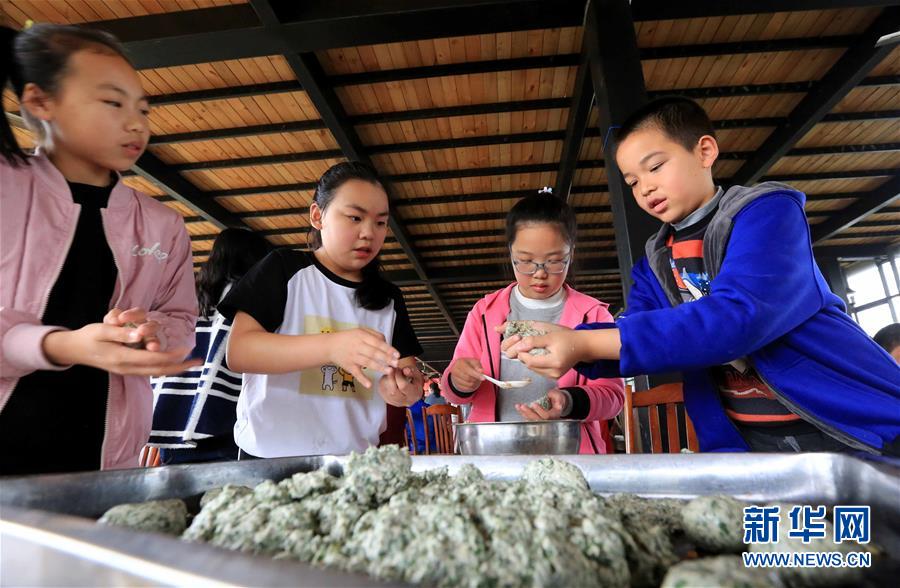 習近平總書記在深度貧困地區(qū)脫貧攻堅座談會上的重要講話引起強烈反響