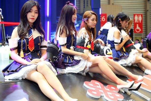 俞正聲會(huì)見(jiàn)巴西聯(lián)邦共和國(guó)總統(tǒng)