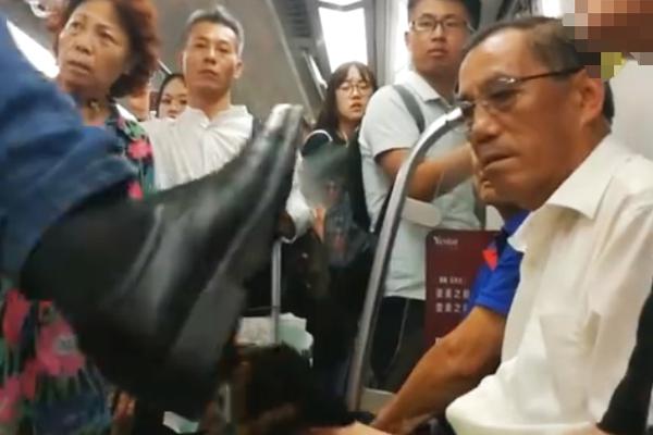 雷聲公司演示陸基版聯(lián)合精密進(jìn)近著陸系統(tǒng)(JPALS)
