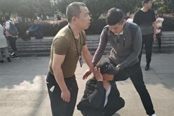 十二屆全國人大常委會(huì)第二十九次會(huì)議在京閉幕