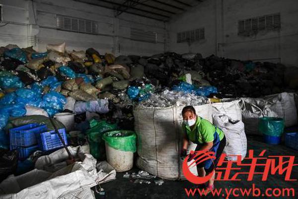 李克強會見巴西聯(lián)邦共和國總統(tǒng)