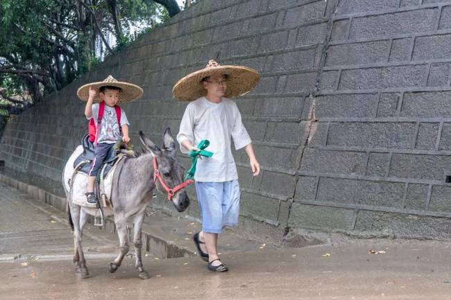 李克強(qiáng)會見巴西聯(lián)邦共和國總統(tǒng)