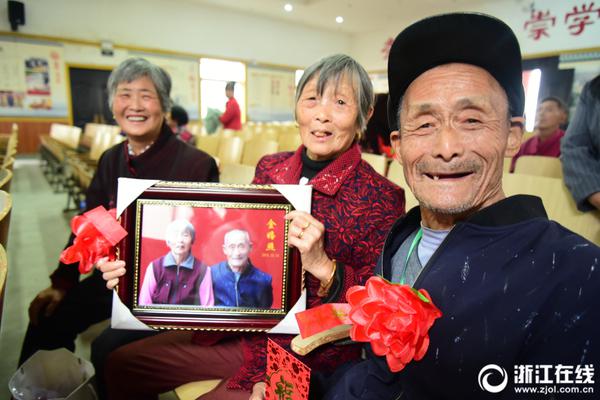中共中央黨校舉行秋季學(xué)期開學(xué)典禮 劉云山出席并講話