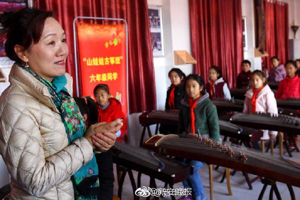 習(xí)近平同巴西聯(lián)邦共和國(guó)總統(tǒng)舉行會(huì)談 兩國(guó)元首一致同意推動(dòng)中巴全面戰(zhàn)略伙伴關(guān)系取得新的更大發(fā)展