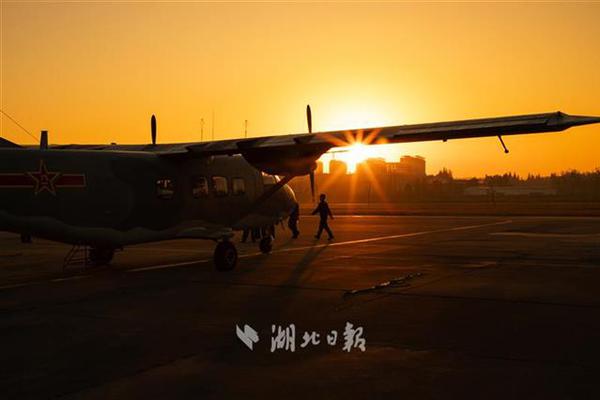 習(xí)近平同巴西聯(lián)邦共和國總統(tǒng)舉行會談 兩國元首一致同意推動中巴全面戰(zhàn)略伙伴關(guān)系取得新的更大發(fā)展