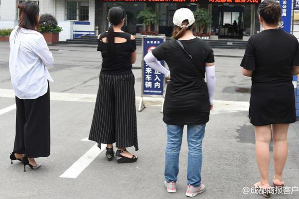 習(xí)近平同巴西聯(lián)邦共和國(guó)總統(tǒng)舉行會(huì)談 兩國(guó)元首一致同意推動(dòng)中巴全面戰(zhàn)略伙伴關(guān)系取得新的更大發(fā)展