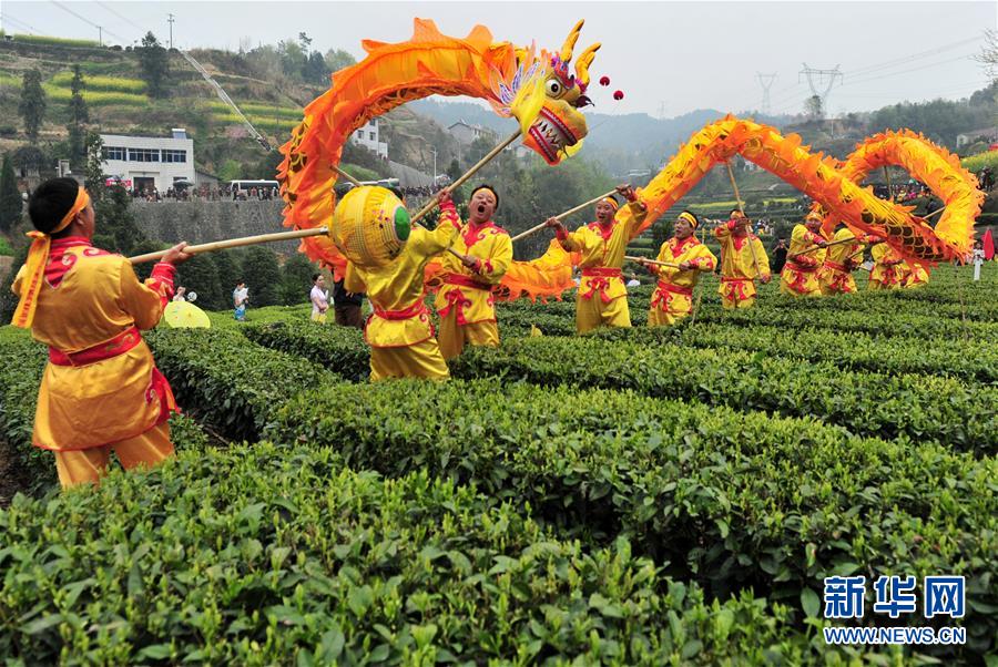 習(xí)近平同巴西聯(lián)邦共和國總統(tǒng)舉行會(huì)談 兩國元首一致同意推動(dòng)中巴全面戰(zhàn)略伙伴關(guān)系取得新的更大發(fā)展