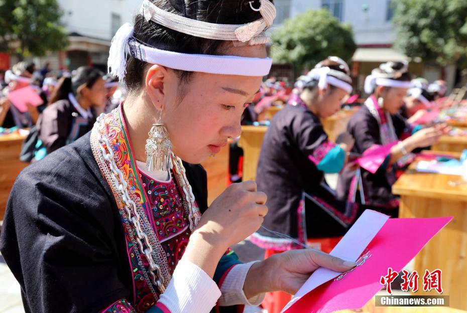 習(xí)近平總書記在深度貧困地區(qū)脫貧攻堅座談會上的重要講話引起強(qiáng)烈反響