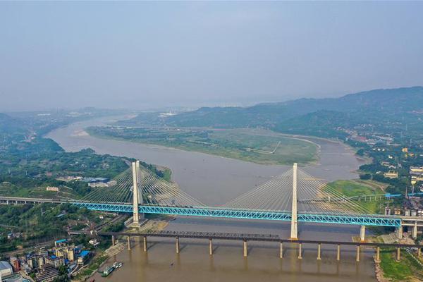 李克強(qiáng)會(huì)見巴西聯(lián)邦共和國總統(tǒng)